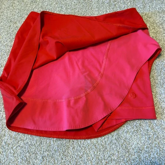 Lululemon Asymmetrical Layered HR Tennis Skirt Size 6 Red/ Pink - Picture 4 of 9